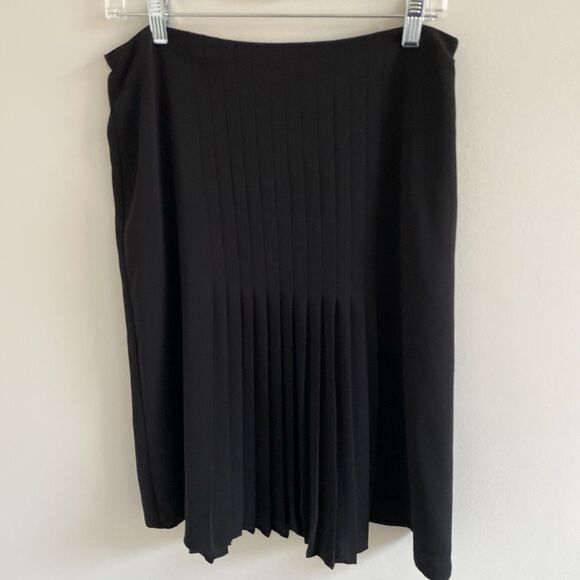Lauren Ralph Lauren black pleated Georgette skirt size 6 Side Zipper Lined - Picture 1 of 5